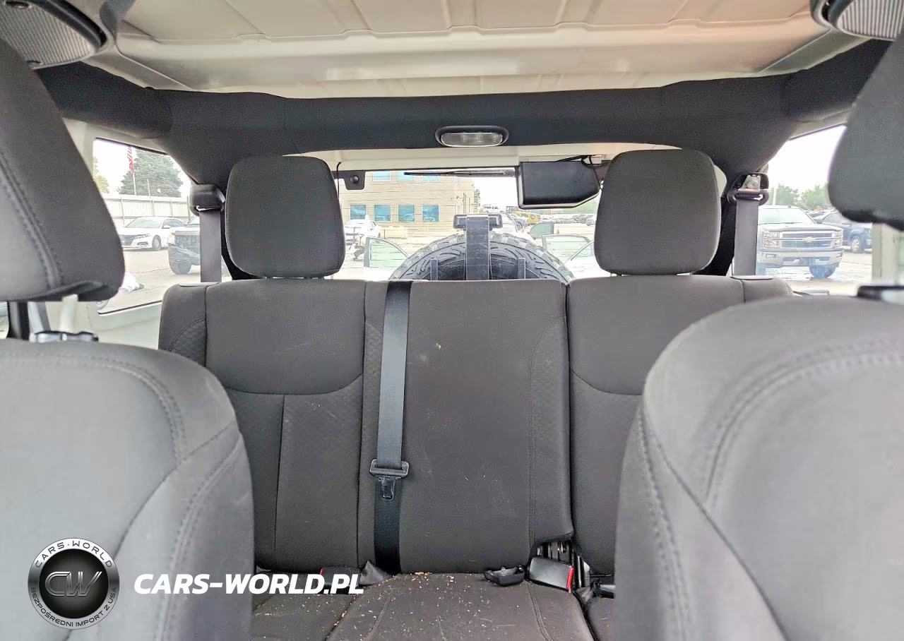 2017 Jeep Wrangler Unlimited Sport VIN:1C4BJWDGXHL624284 - 10