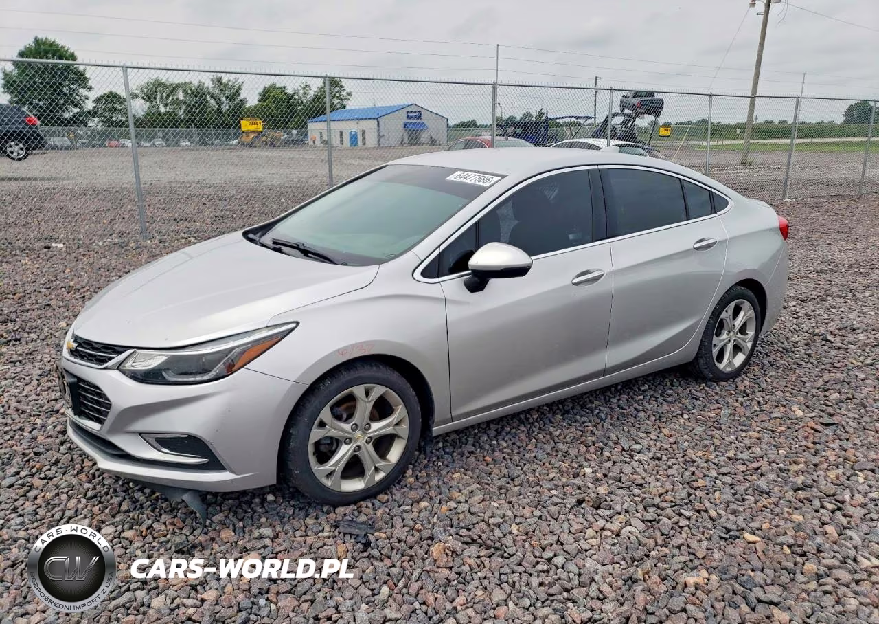 2017 Chevrolet Cruze Premier VIN:1G1BF5SM2H7139109 - 1