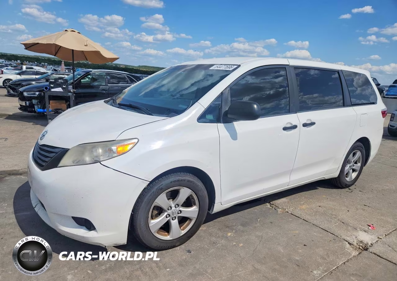 2015 Toyota Sienna L 7-Passenger – zdjęcie 1 z 13