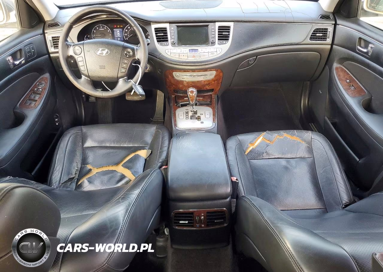 2011 Hyundai Genesis 3.8L VIN:KMHGC4DEXBU114016 - 8
