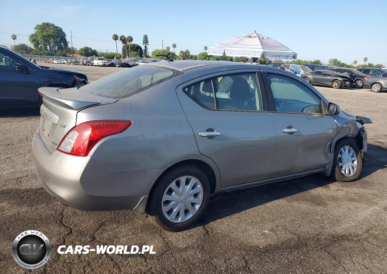 2013 Nissan Versa 1.6 S VIN:3N1CN7AP7DL833454 - 3