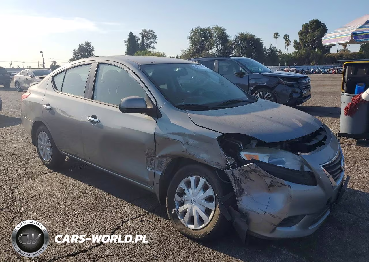2013 Nissan Versa 1.6 S VIN:3N1CN7AP7DL833454 - 4