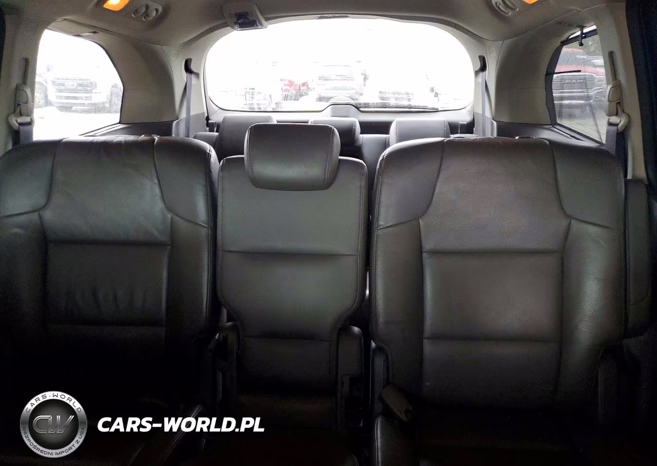 2013 Honda Odyssey Touring VIN:5FNRL5H97DB050982 - 10