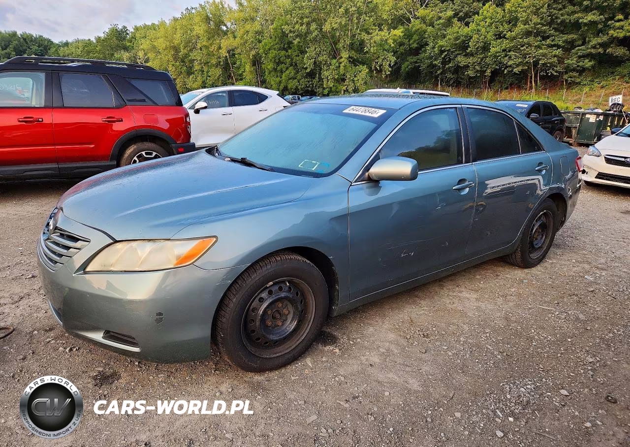 2009 Toyota Camry Le – zdjęcie 1 z 12