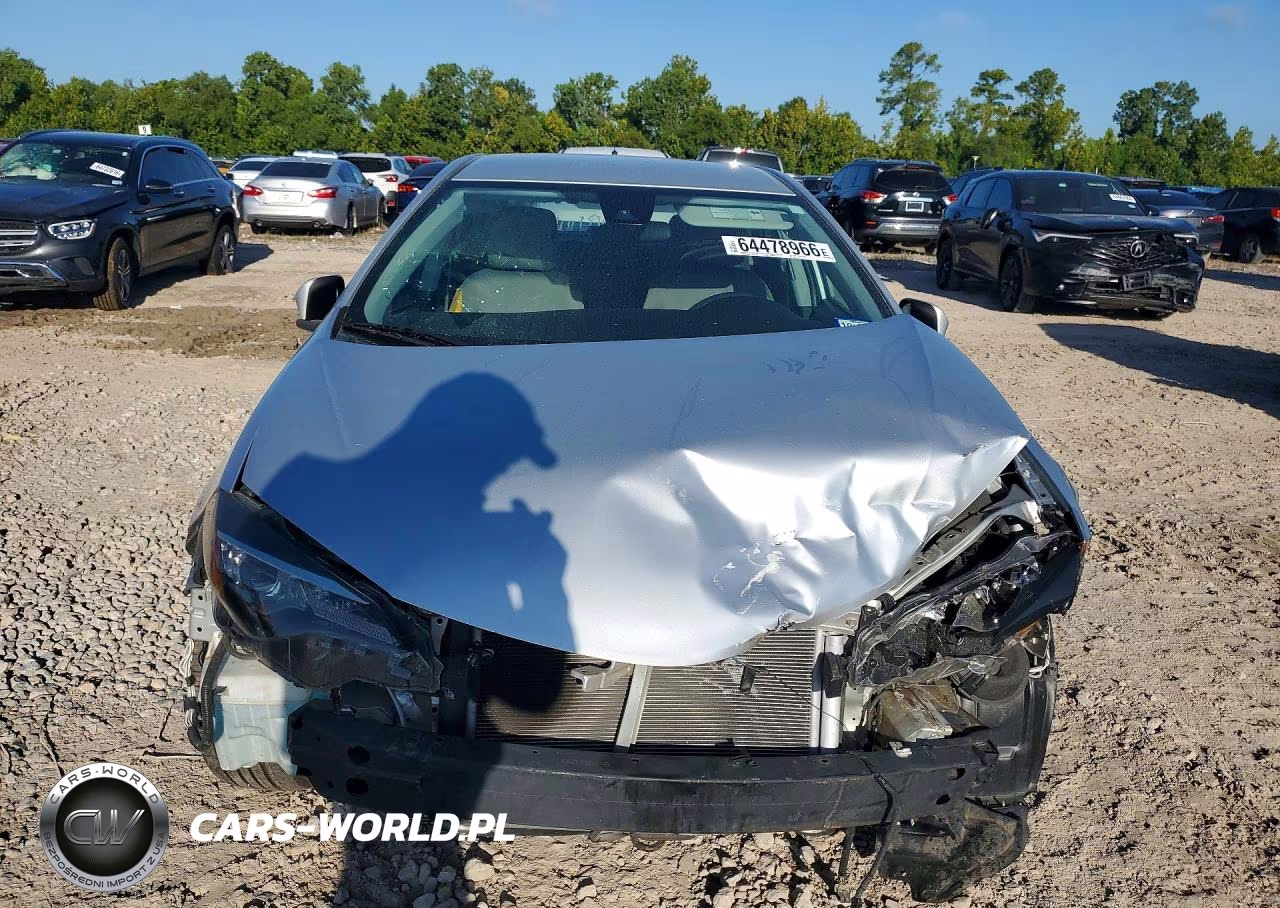 2018 Toyota Corolla Le VIN:5YFBURHE4JP833180 - 5