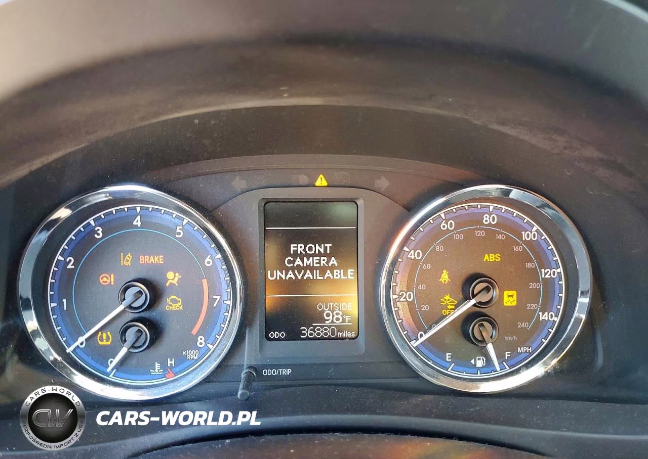 2018 Toyota Corolla Le VIN:5YFBURHE4JP833180 - 9