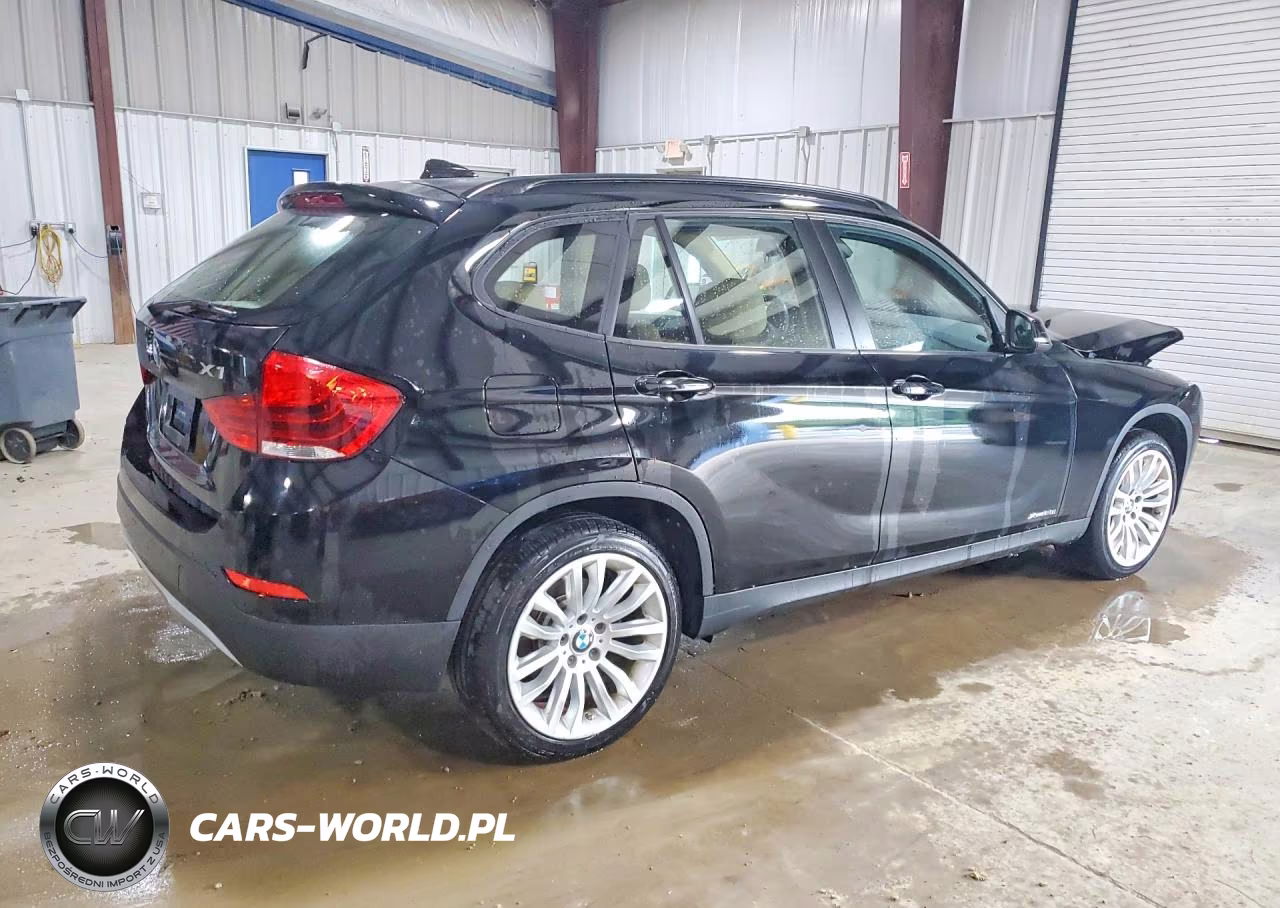 2013 BMW X1 xDrive28I VIN:WBAVL1C52DVR82811 - 3