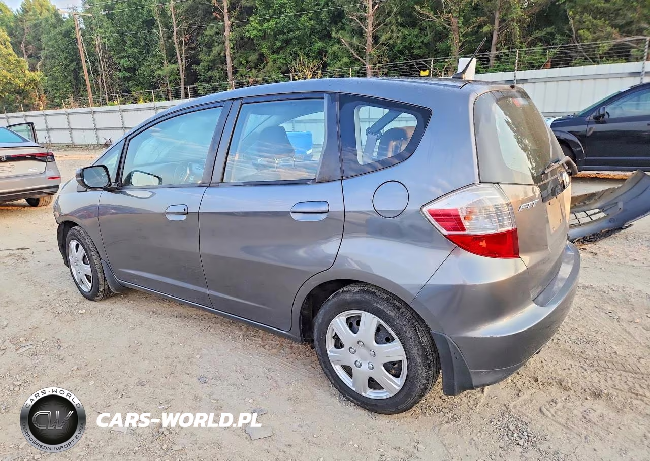 2013 Honda Fit VIN:JHMGE8H38DC020075 - 2