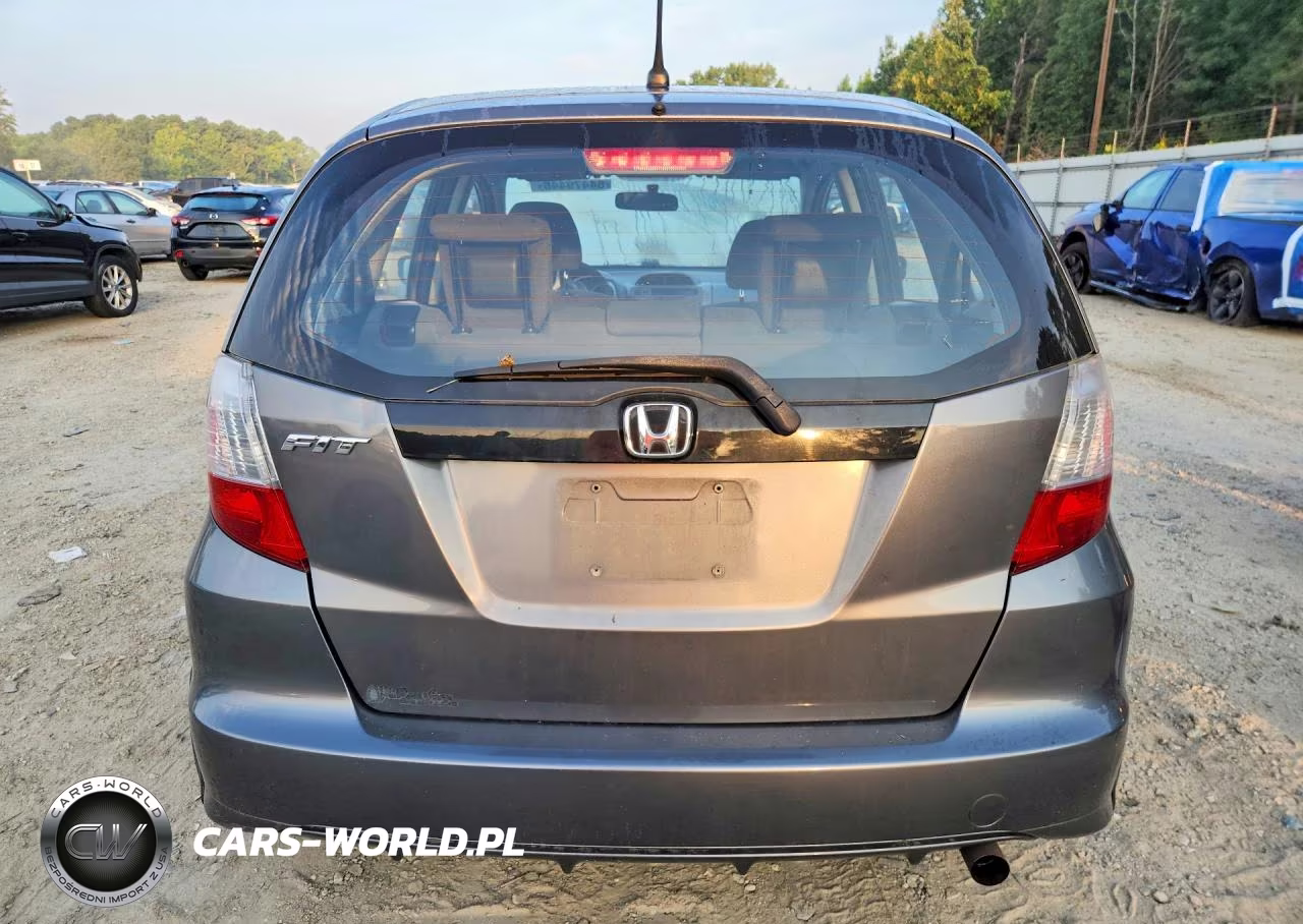 2013 Honda Fit VIN:JHMGE8H38DC020075 - 6