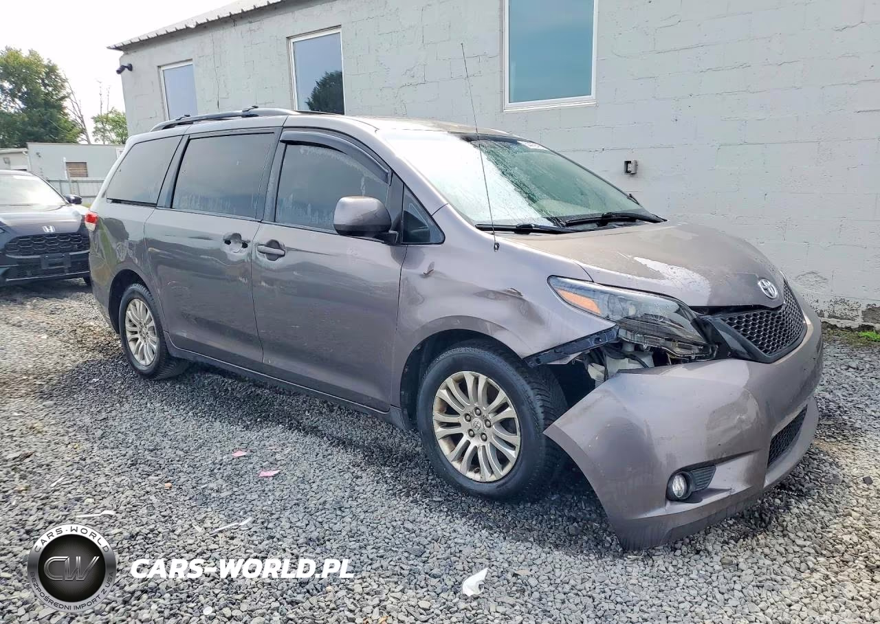 2011 Toyota Sienna Xle 8-Passenger VIN:5TDYK3DC7BS013024 - 4