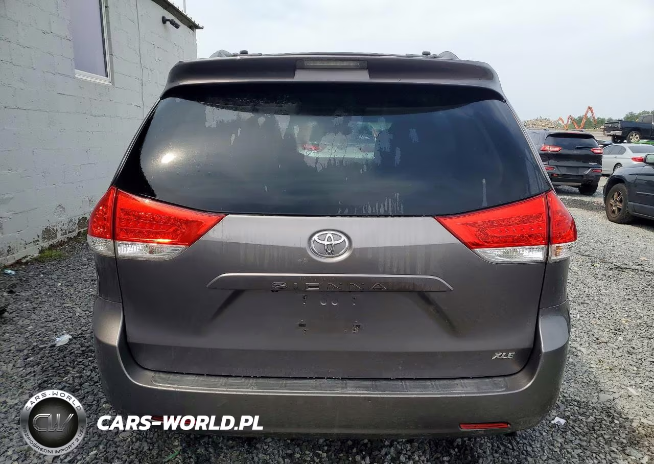 2011 Toyota Sienna Xle 8-Passenger VIN:5TDYK3DC7BS013024 - 6