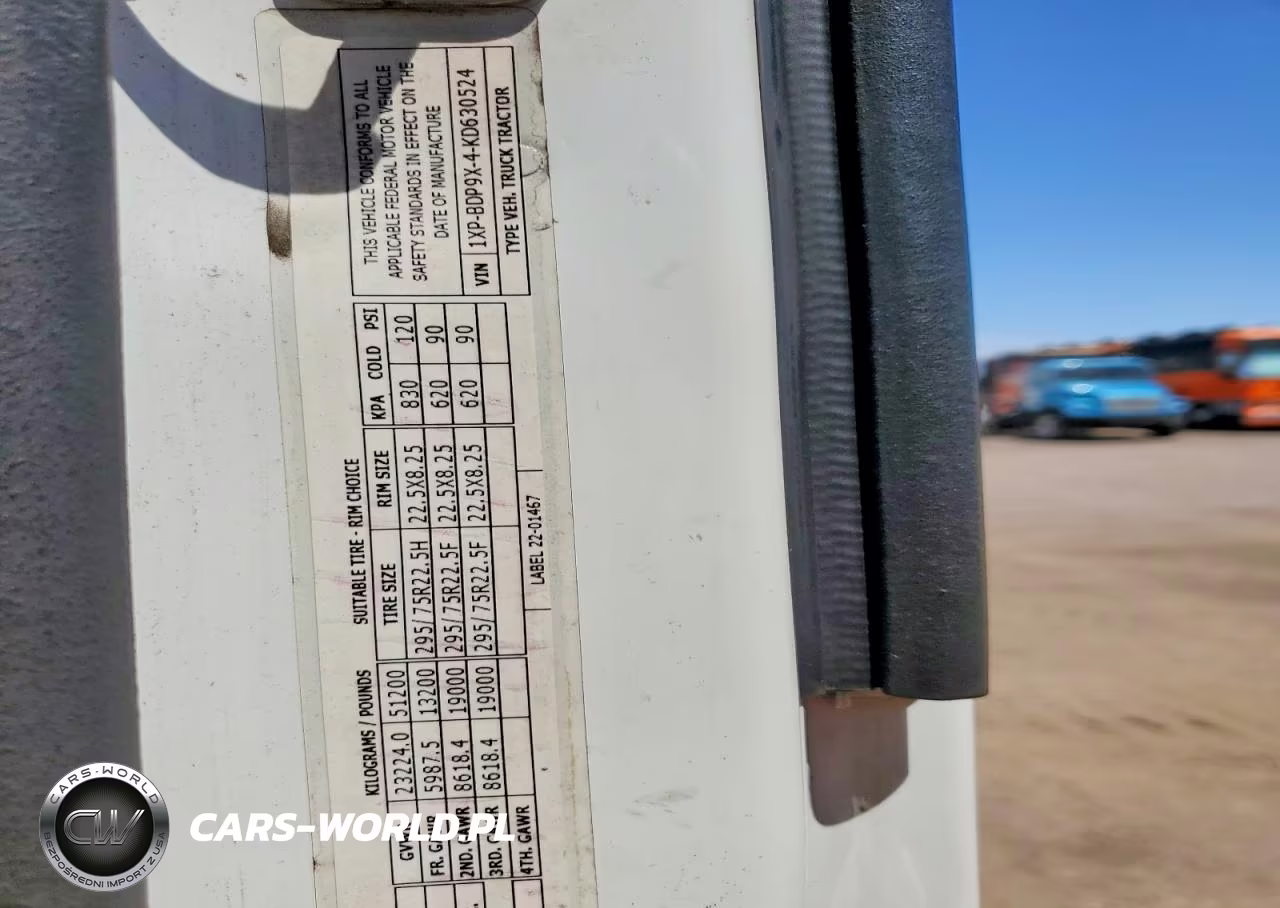 2019 Peterbilt 579 - Semi Truck VIN:1XPBDP9X4KD630524 - 11