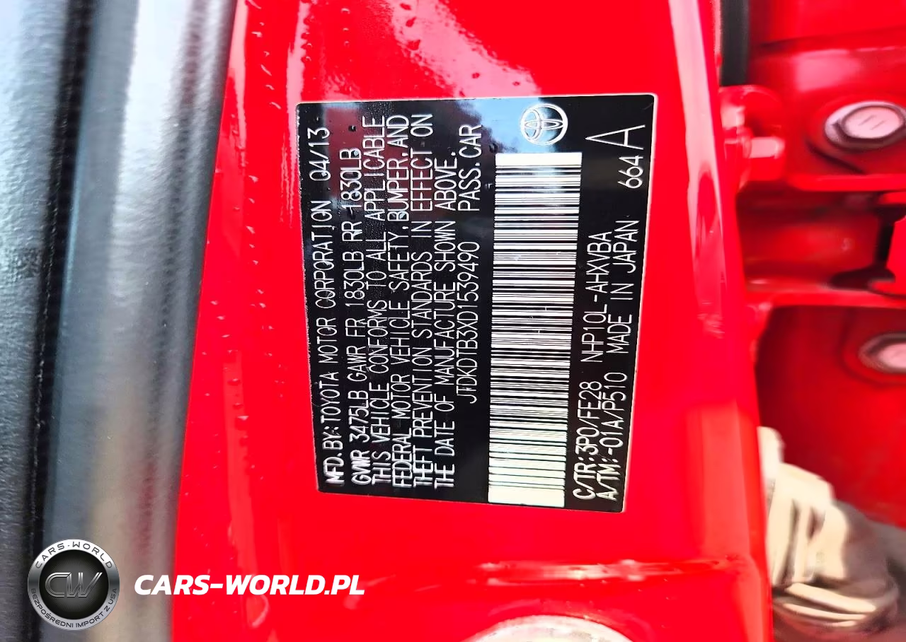 2013 Toyota Prius C One VIN:JTDKDTB3XD1539490 - 12