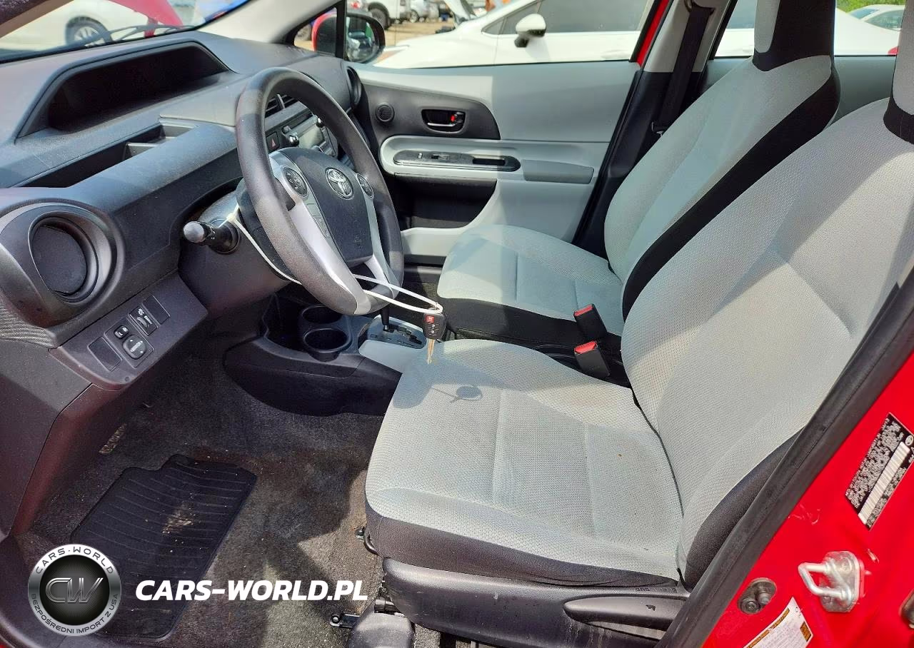 2013 Toyota Prius C One VIN:JTDKDTB3XD1539490 - 7