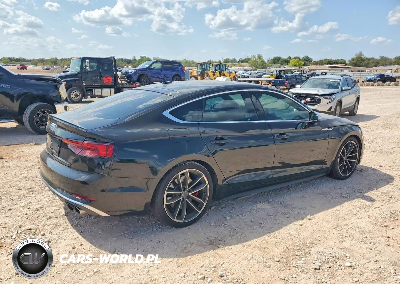 2018 Audi S5 Premium Plus VIN:WAUB4CF57JA114989 - 3
