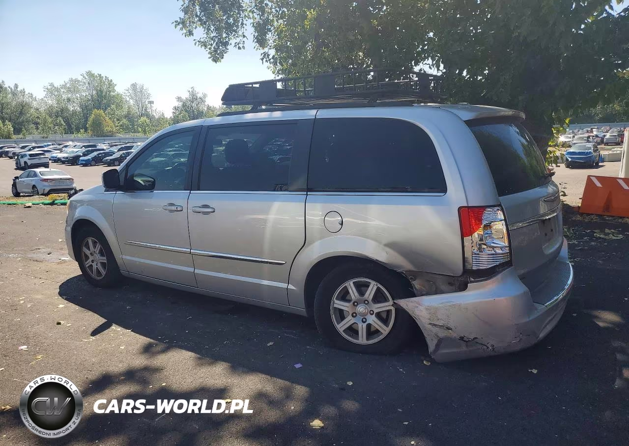 2011 Chrysler Town & Country Touring VIN:2A4RR5DG8BR675311 - 2