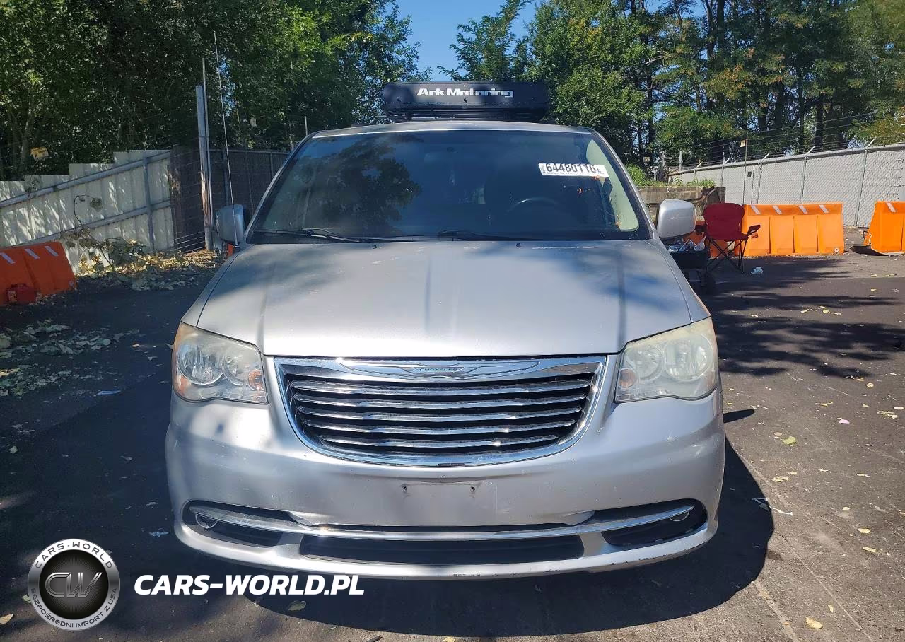 2011 Chrysler Town & Country Touring VIN:2A4RR5DG8BR675311 - 5