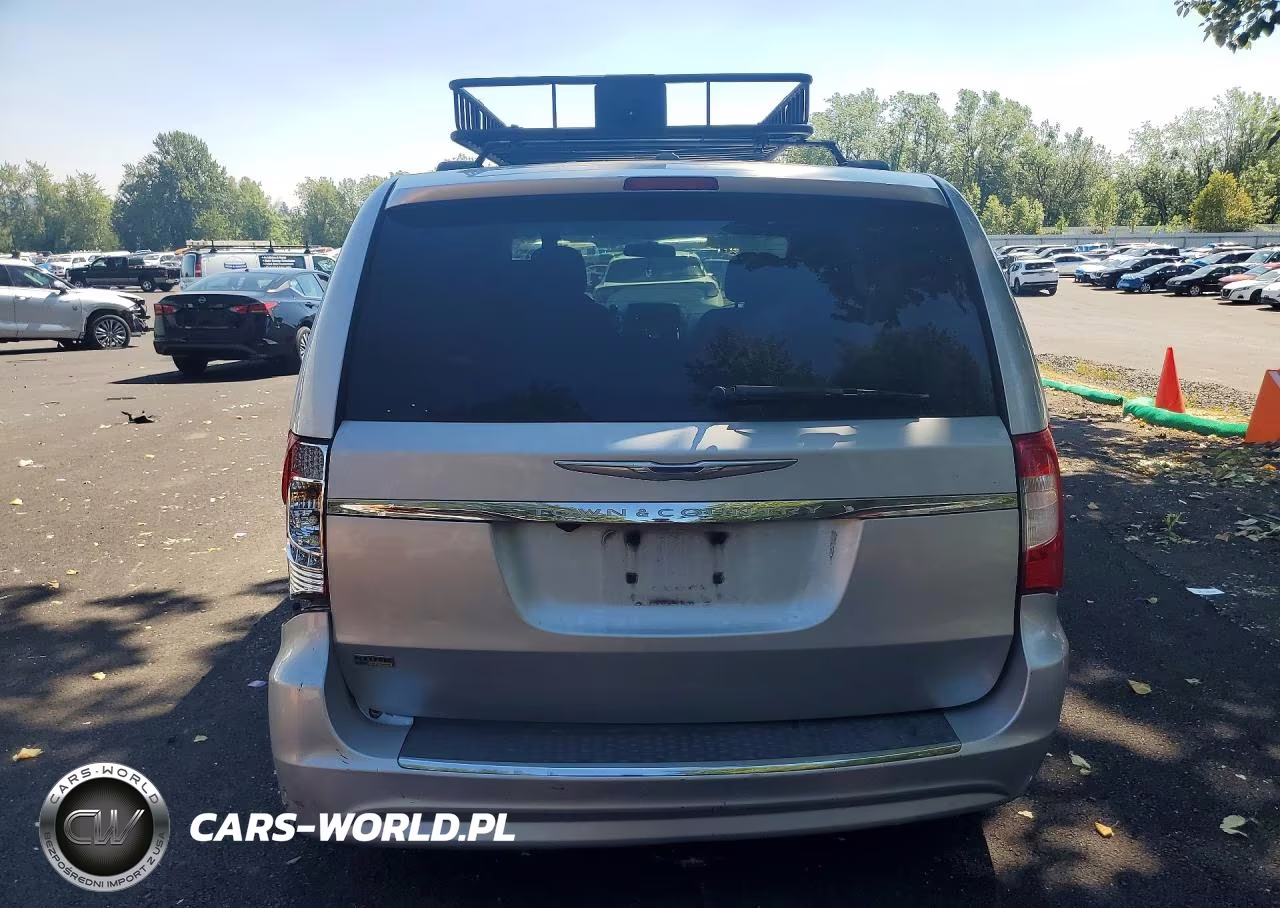 2011 Chrysler Town & Country Touring VIN:2A4RR5DG8BR675311 - 6