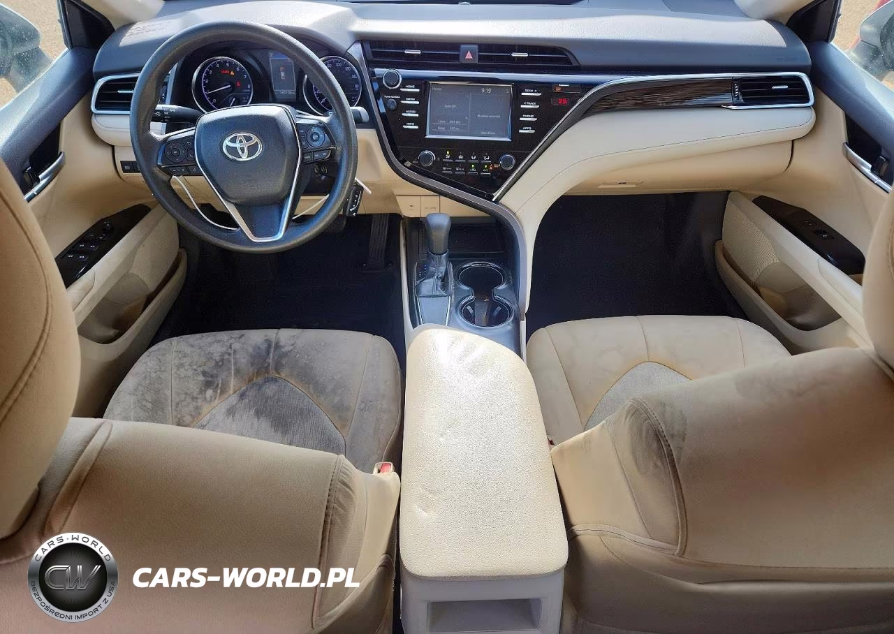 2018 Toyota Camry Le VIN:4T1B11HK4JU095427 - 8