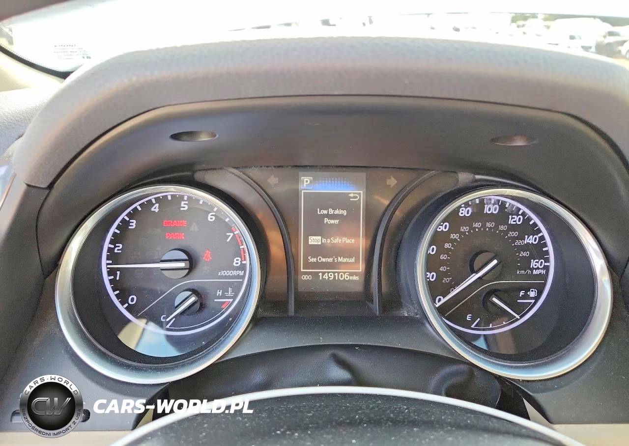 2018 Toyota Camry Le VIN:4T1B11HK4JU095427 - 9