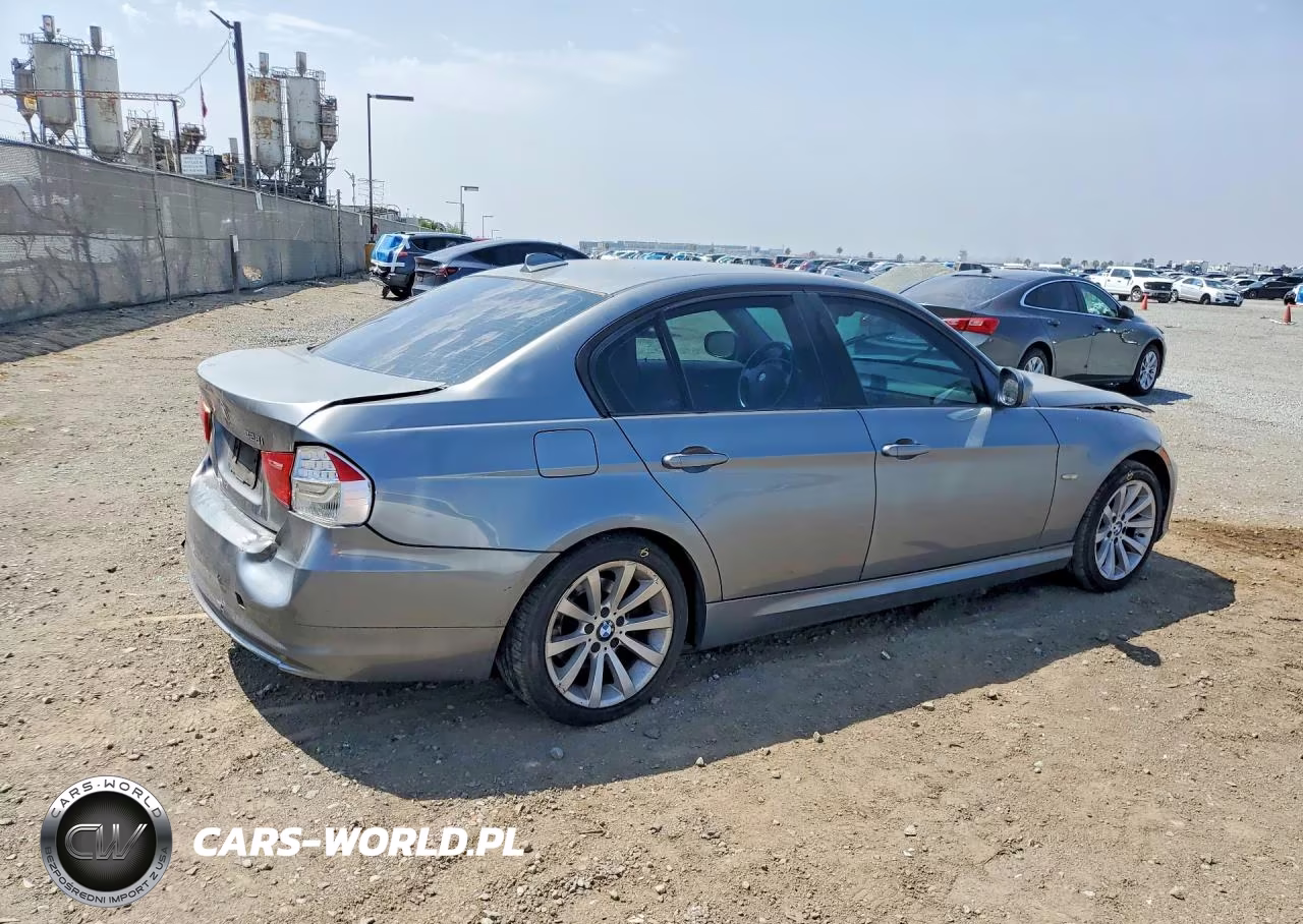 2011 BMW 328I VIN:WBAPH5G56BNM81350 - 3