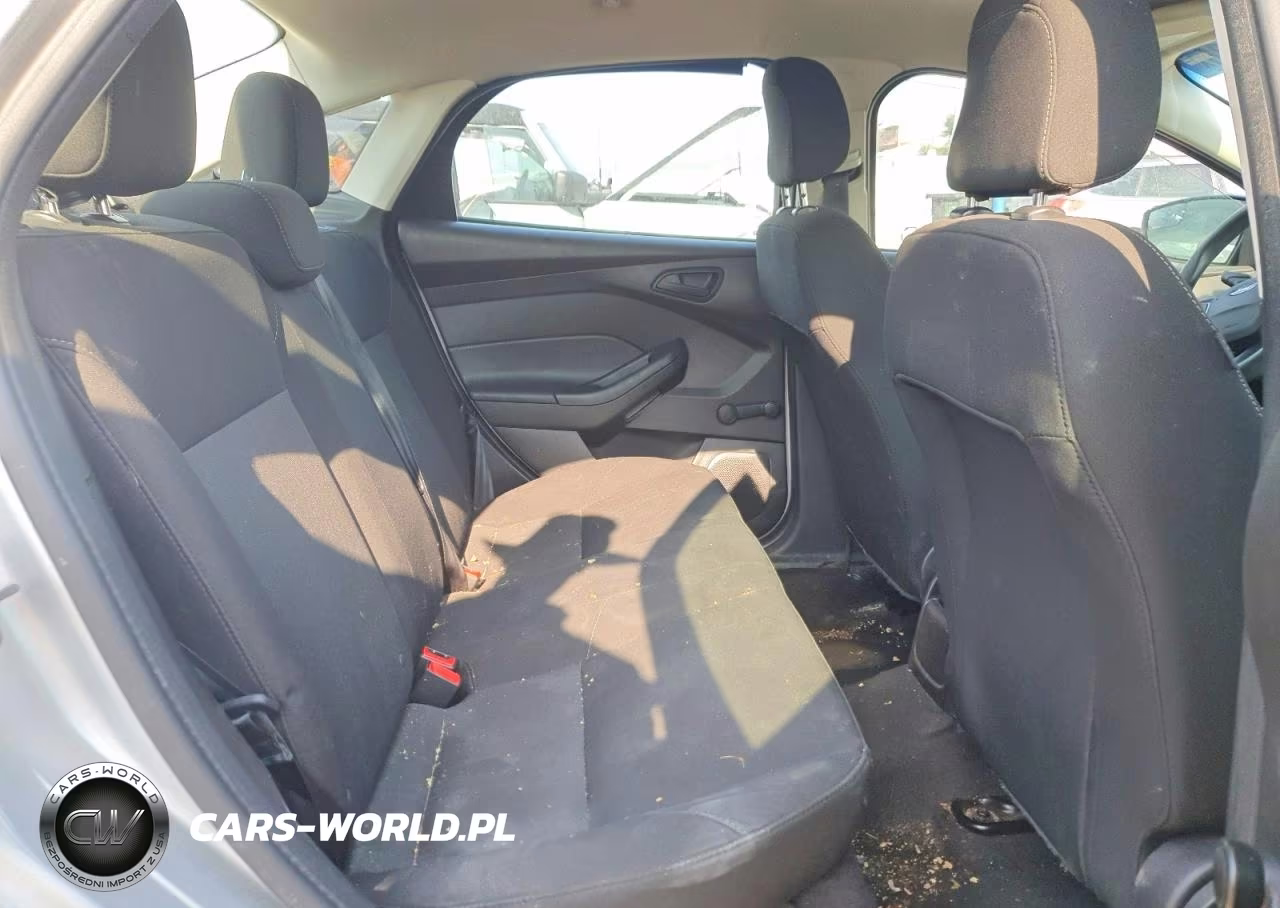 2017 Ford Focus S VIN:1FADP3E25HL328958 - 10