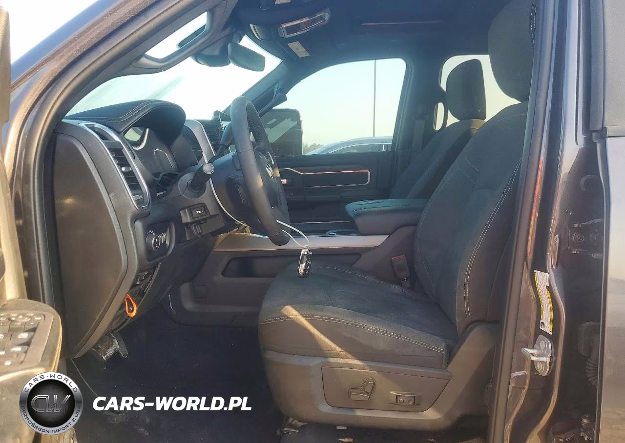 2026 Ram 2500 Laramie VIN:3C63R5FLXTG1634XX - 7