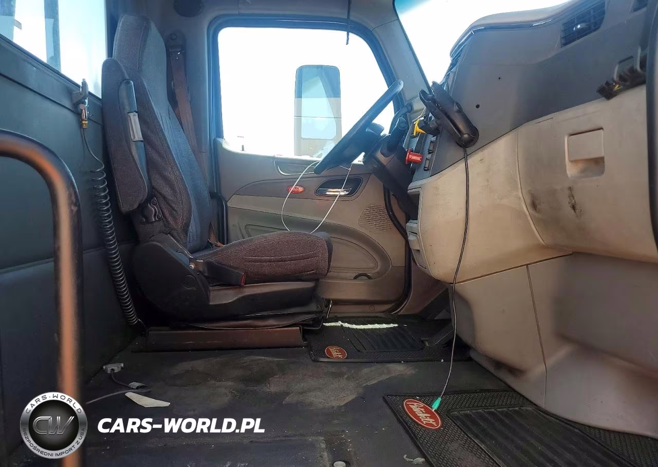 2019 Peterbilt 579 Semi Truck VIN:1XPBDP9X9KD235254 - 11