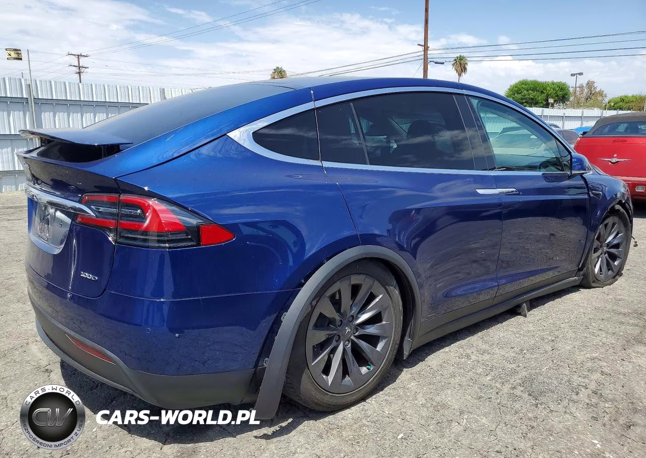 2017 Tesla Model X VIN:5YJXCBE22HF078482 - 3