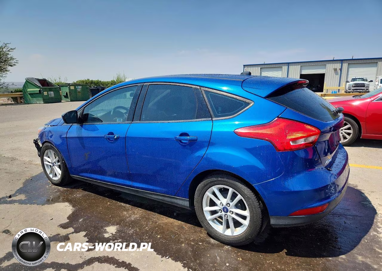 2018 Ford Focus Se VIN:1FADP3K24JL313328 - 2