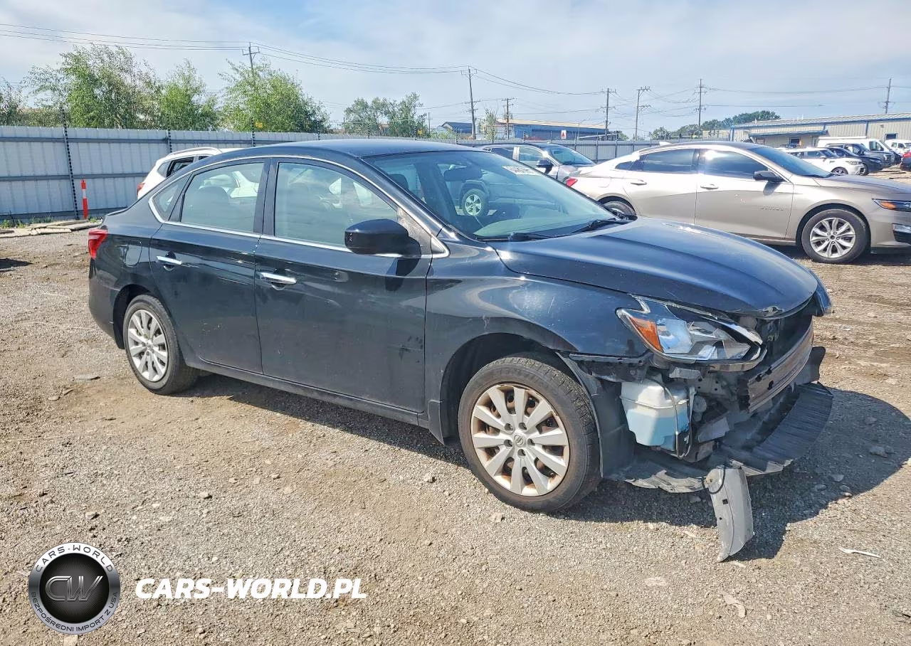 2016 Nissan Sentra S VIN:3N1AB7AP5GY283744 - 4