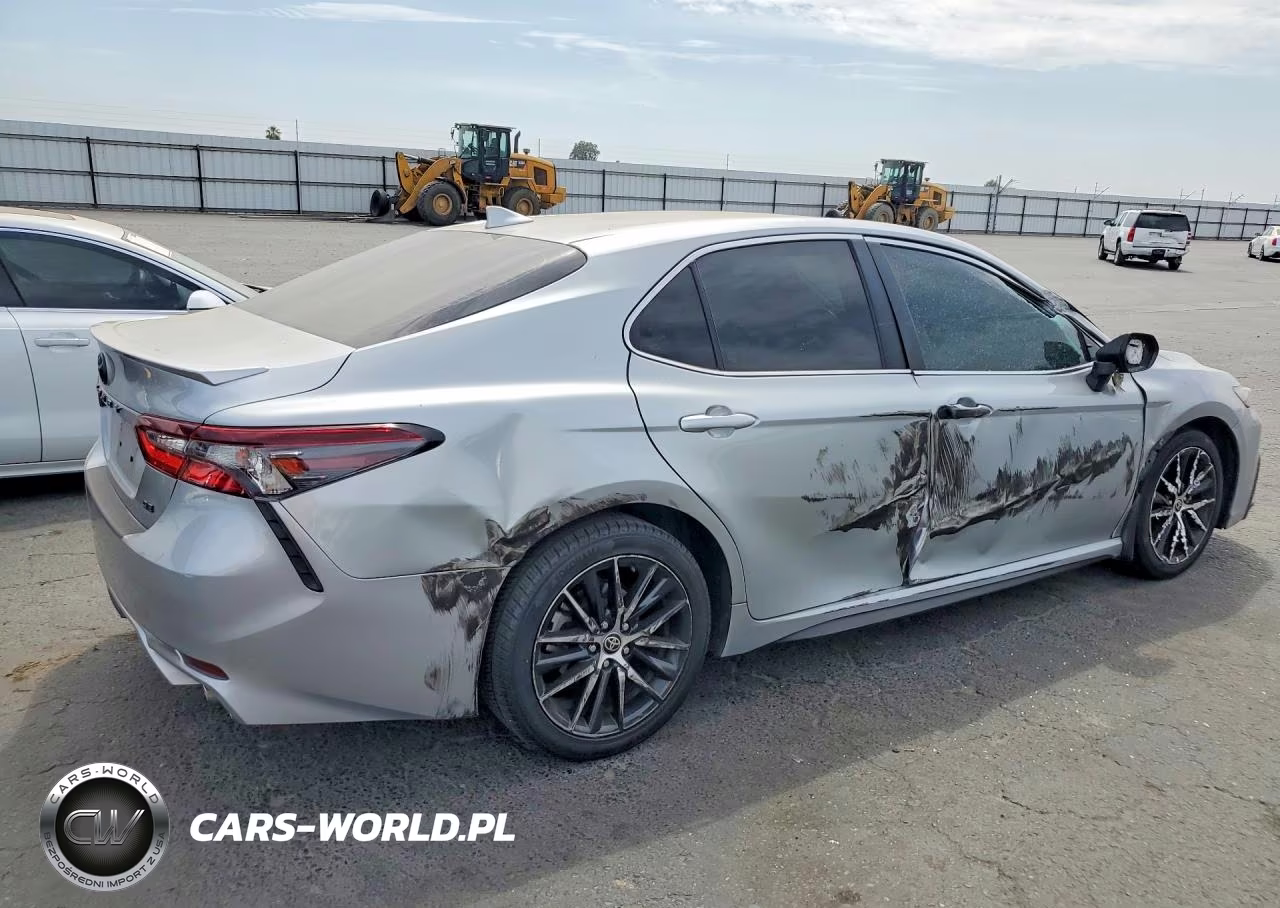 2022 Toyota Camry Se VIN:4T1T11AK2NU647964 - 3