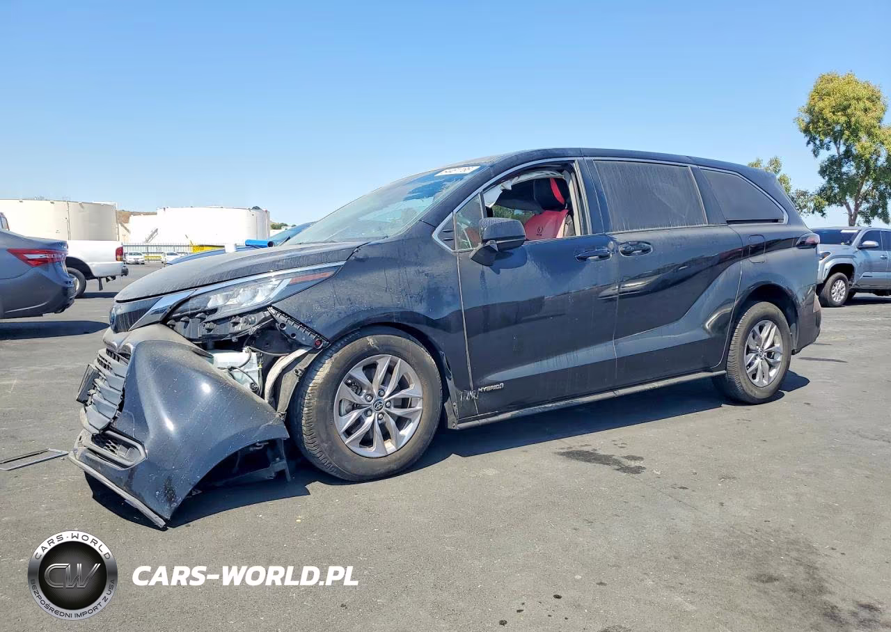 2021 Toyota Sienna Le