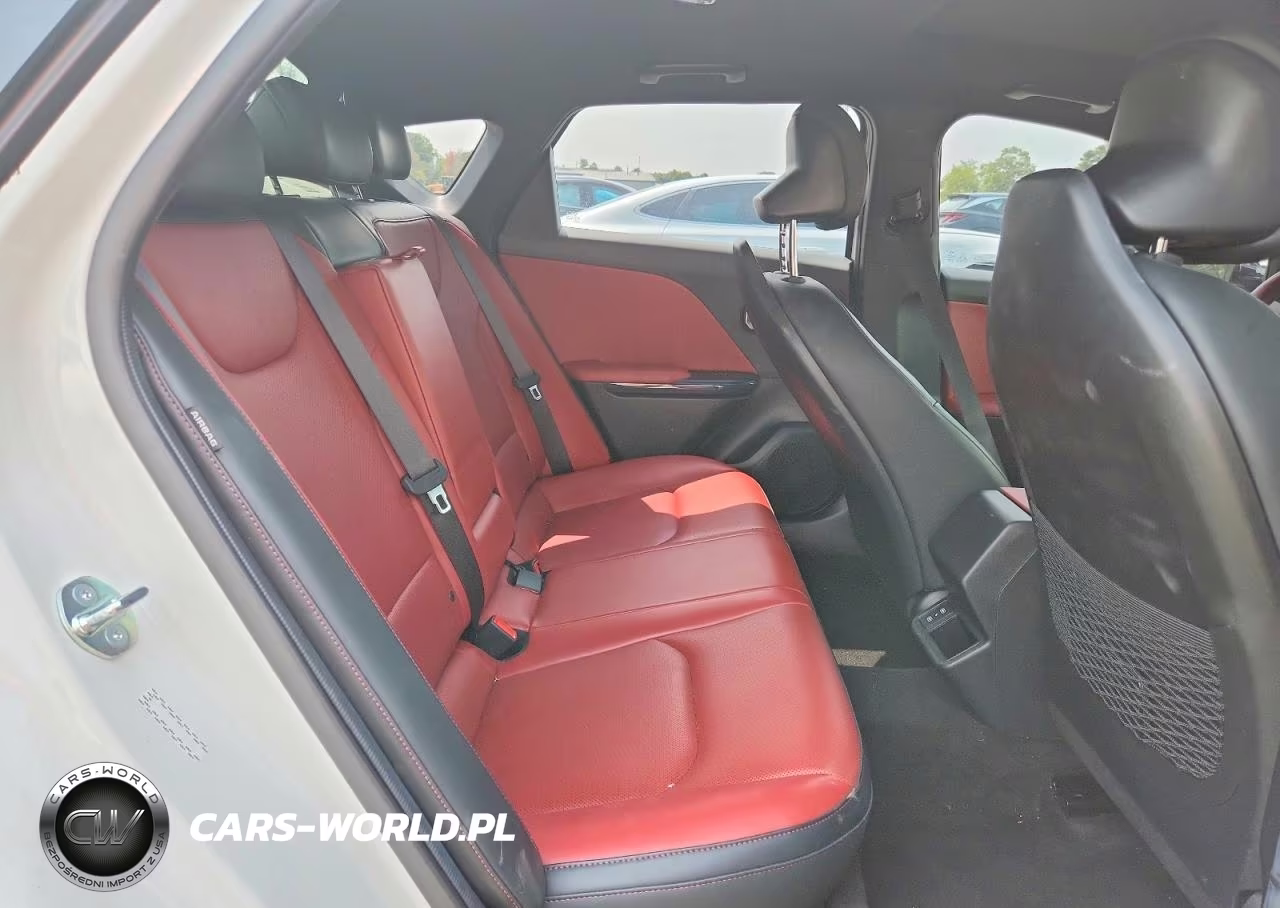 2025 Kia K4 Gt Line VIN:3KPFW4DE7SE086486 - 10