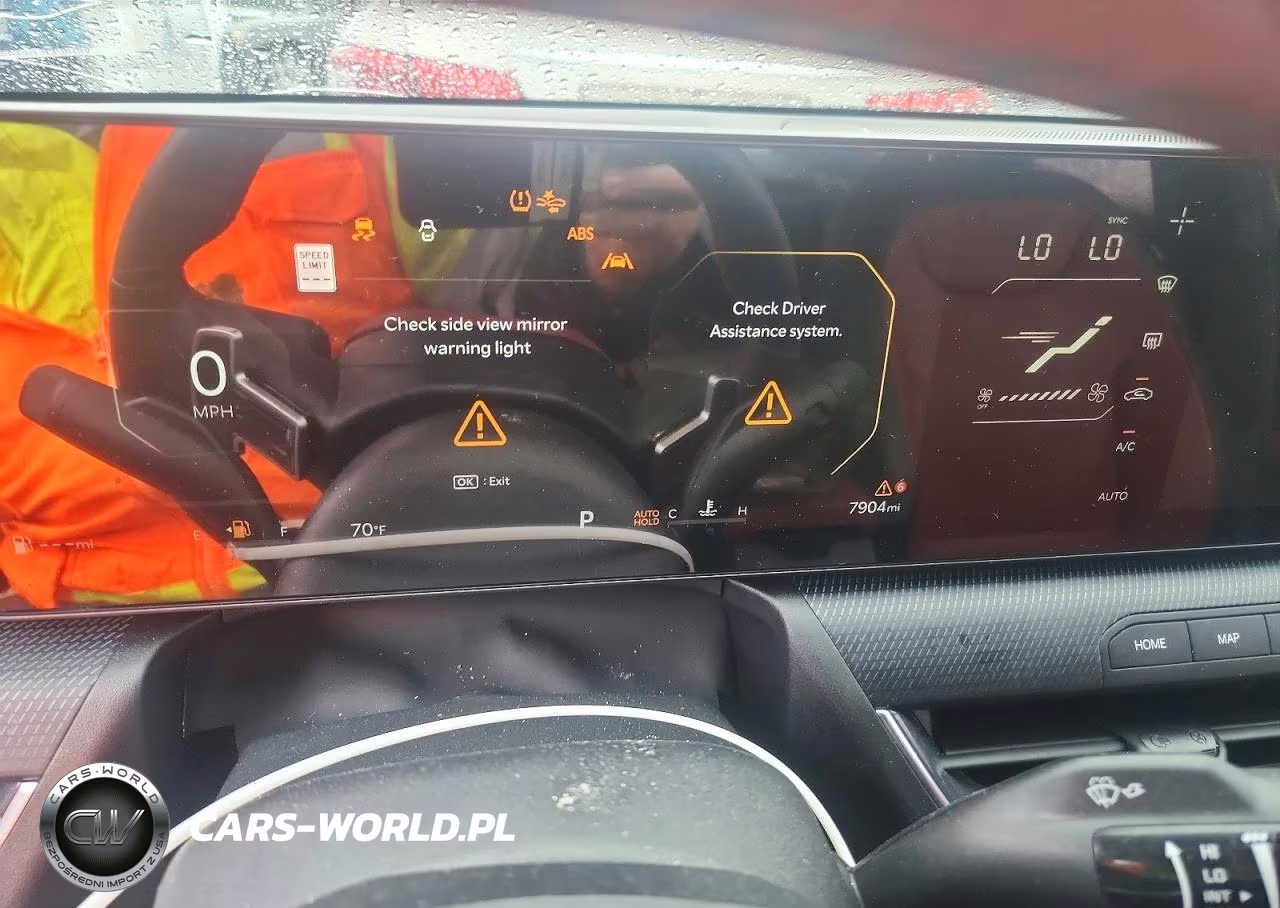 2025 Kia K4 Gt Line VIN:3KPFW4DE7SE086486 - 9