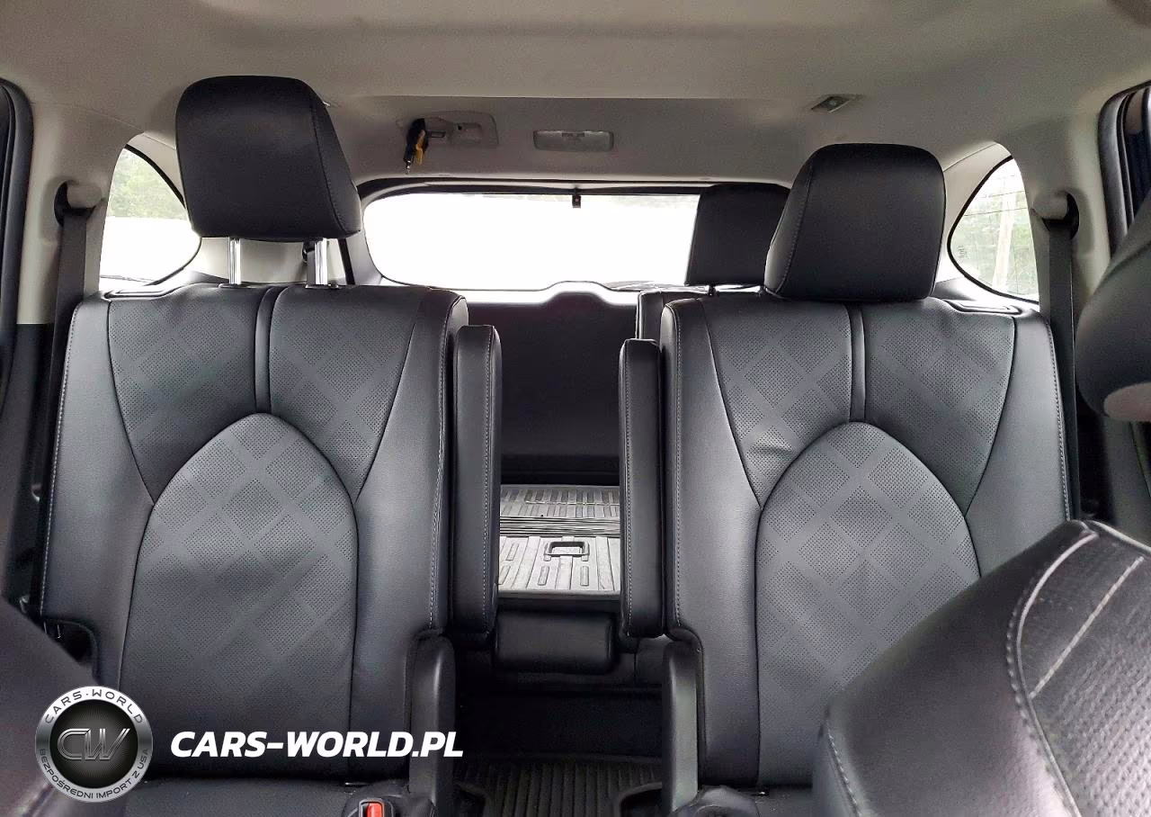 2025 Toyota Highlander Hybrid Platinum VIN:5TDEBRCH1SS662062 - 10