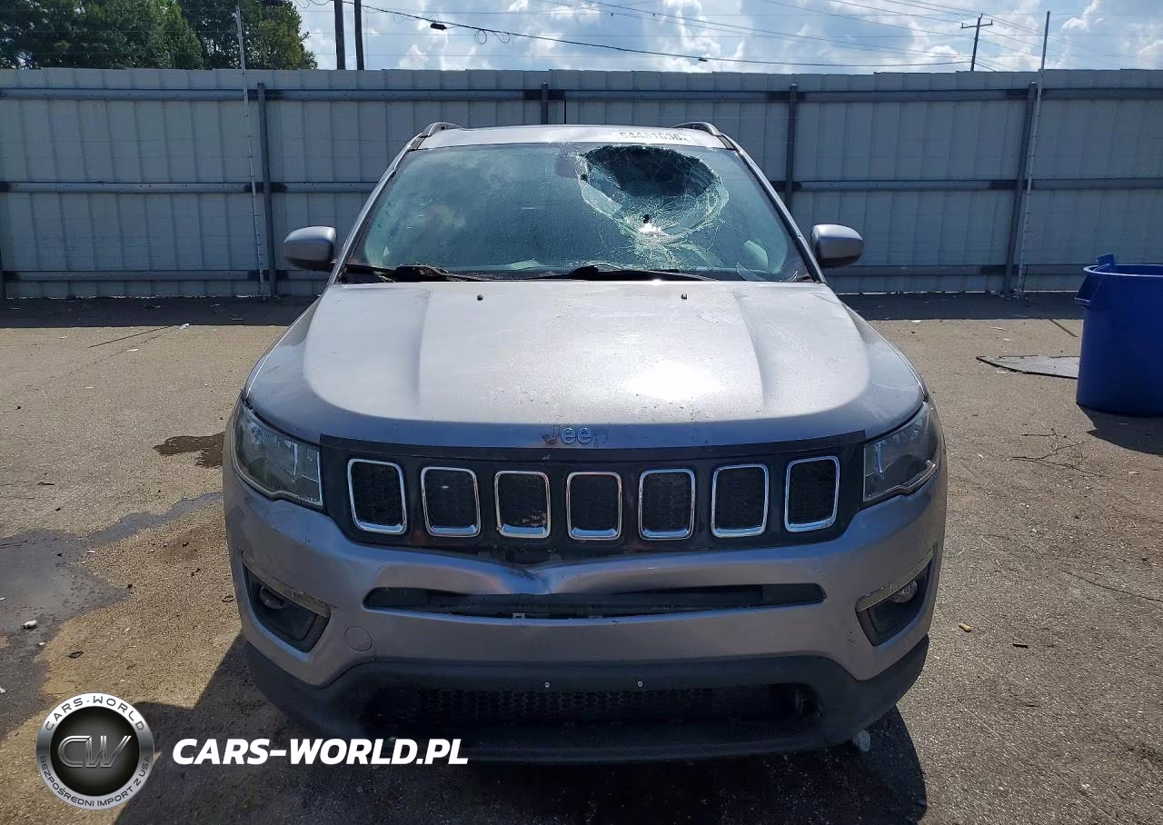 2017 Jeep Compass Latitude VIN:3C4NJCBB3HT632525 - 5