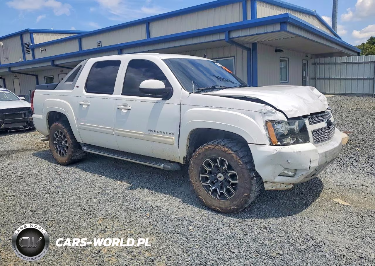 2010 Chevrolet Avalanche Lt VIN:3GNVKFE04AG131450 - 4