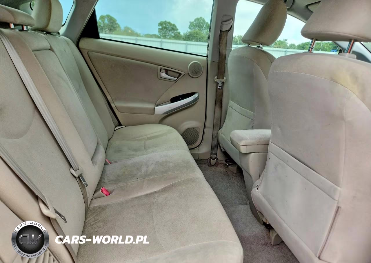 2011 Toyota Prius Three VIN:JTDKN3DU1B5327201 - 10