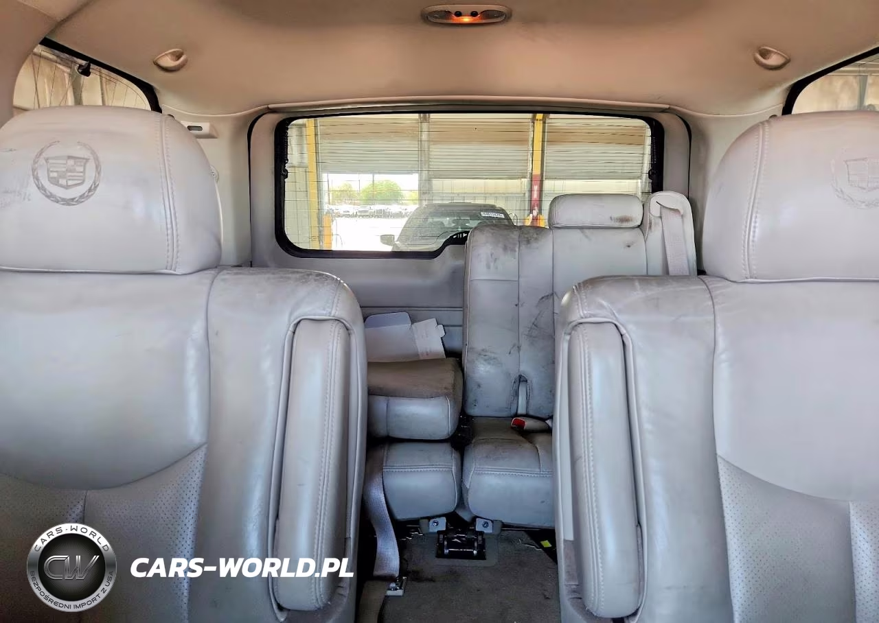 2005 Cadillac Escalade Luxury VIN:1GYEK63N75R221022 - 10