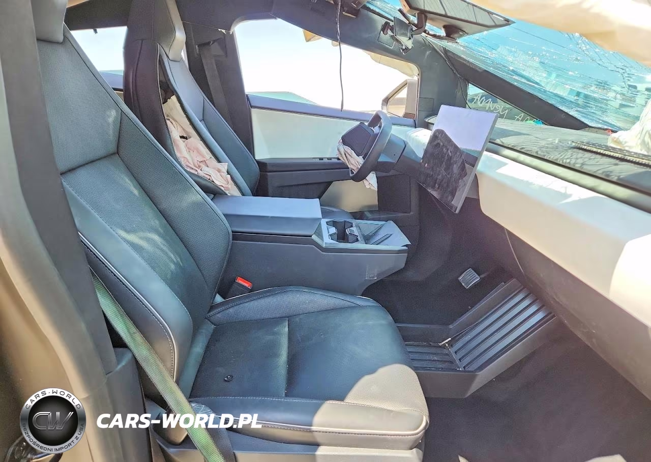 2024 Tesla Cybertruck VIN:7G2CEHEE3RA018468 - 10