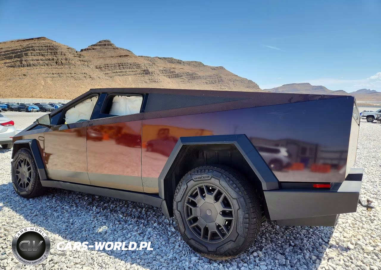 2024 Tesla Cybertruck VIN:7G2CEHEE3RA018468 - 2