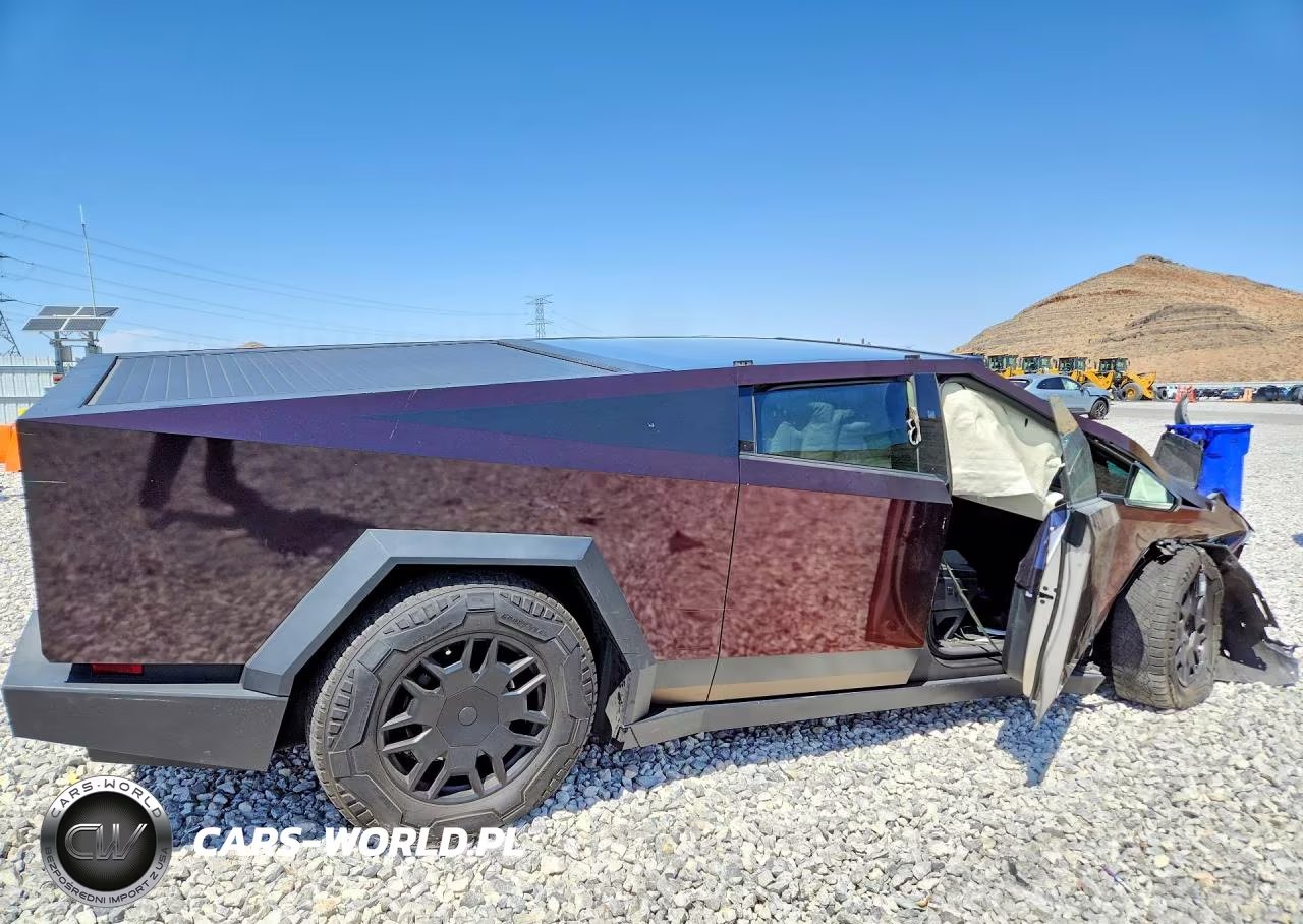 2024 Tesla Cybertruck VIN:7G2CEHEE3RA018468 - 3