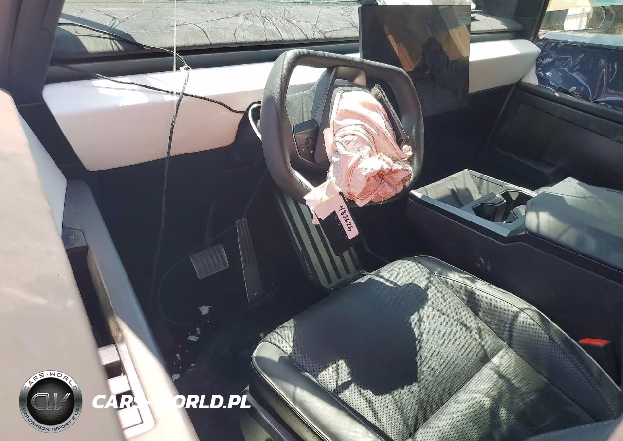 2024 Tesla Cybertruck VIN:7G2CEHEE3RA018468 - 8