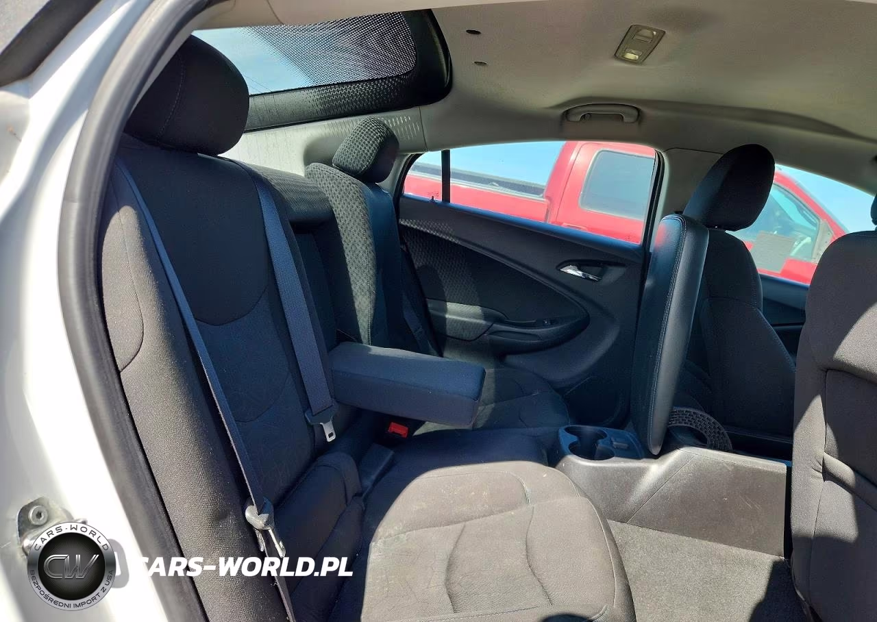 2018 Chevrolet Volt Lt VIN:1G1RC6S51JU120211 - 10