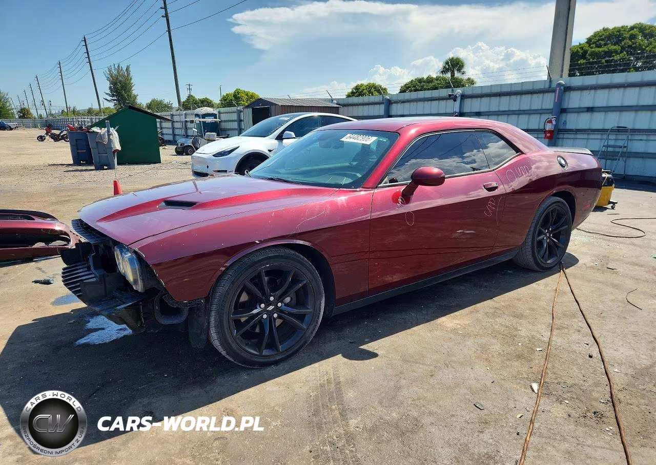 2018 Dodge Challenger Sxt – zdjęcie 1 z 13