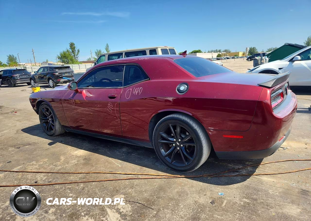 2018 Dodge Challenger Sxt VIN:2C3CDZAG1JH116570 - 2