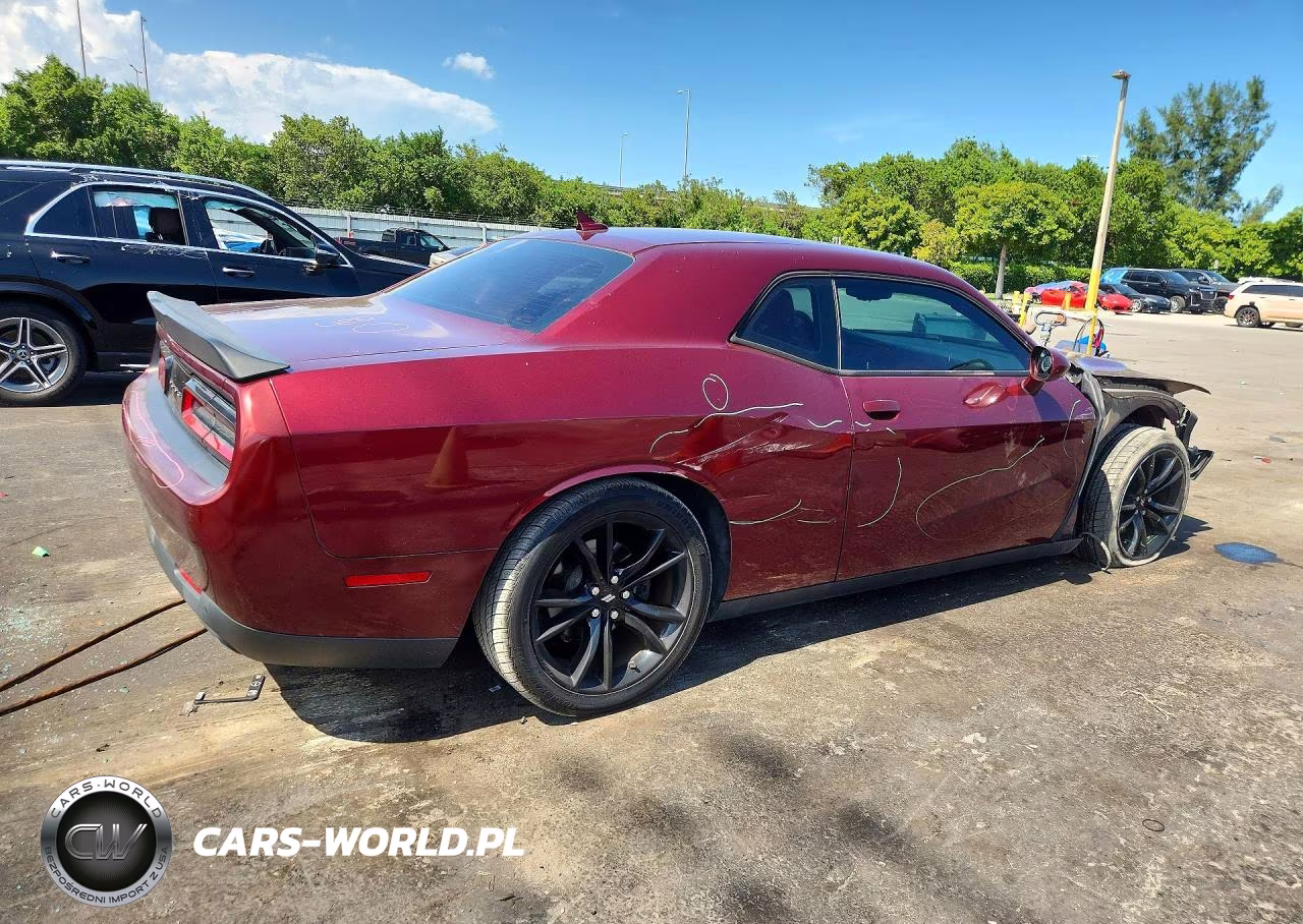 2018 Dodge Challenger Sxt VIN:2C3CDZAG1JH116570 - 3