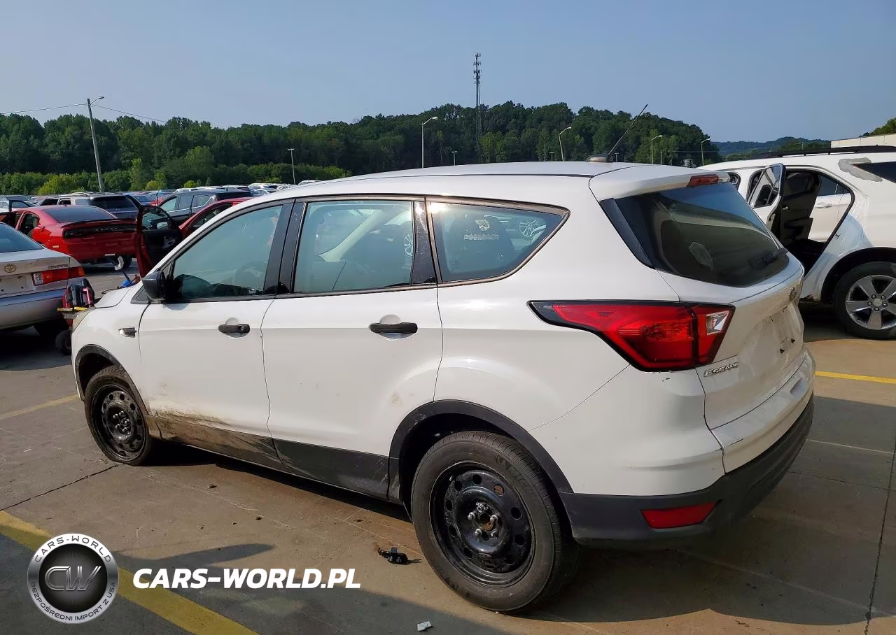 2019 Ford Escape S VIN:1FMCU0F73KUB99770 - 2