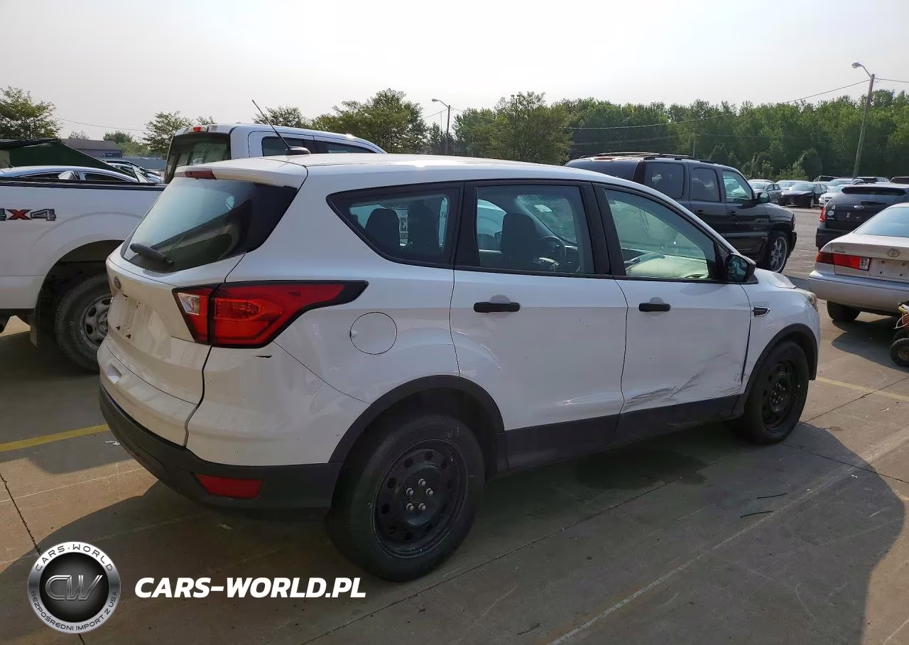 2019 Ford Escape S VIN:1FMCU0F73KUB99770 - 3
